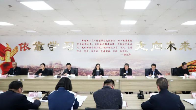 yl7703永利集团党委理论学习中心组（扩大）深入贯彻中央八项规定精神学习教育读书班结业