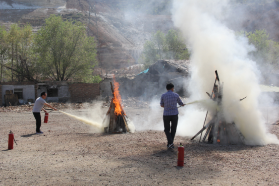 省三建公司&ldquo;安全生产月&rdquo;举行消防应急专项演练