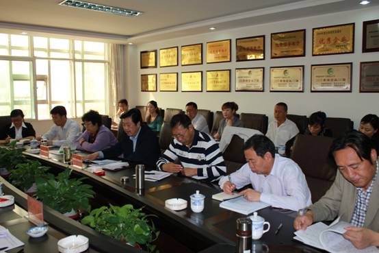 省委组织部领导赴yl7703永利集团开展新时期国有企业党组织发挥作用调研座谈